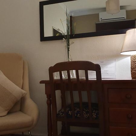 Luna-Guest Rooms Alcalá de Guadaira Buitenkant foto