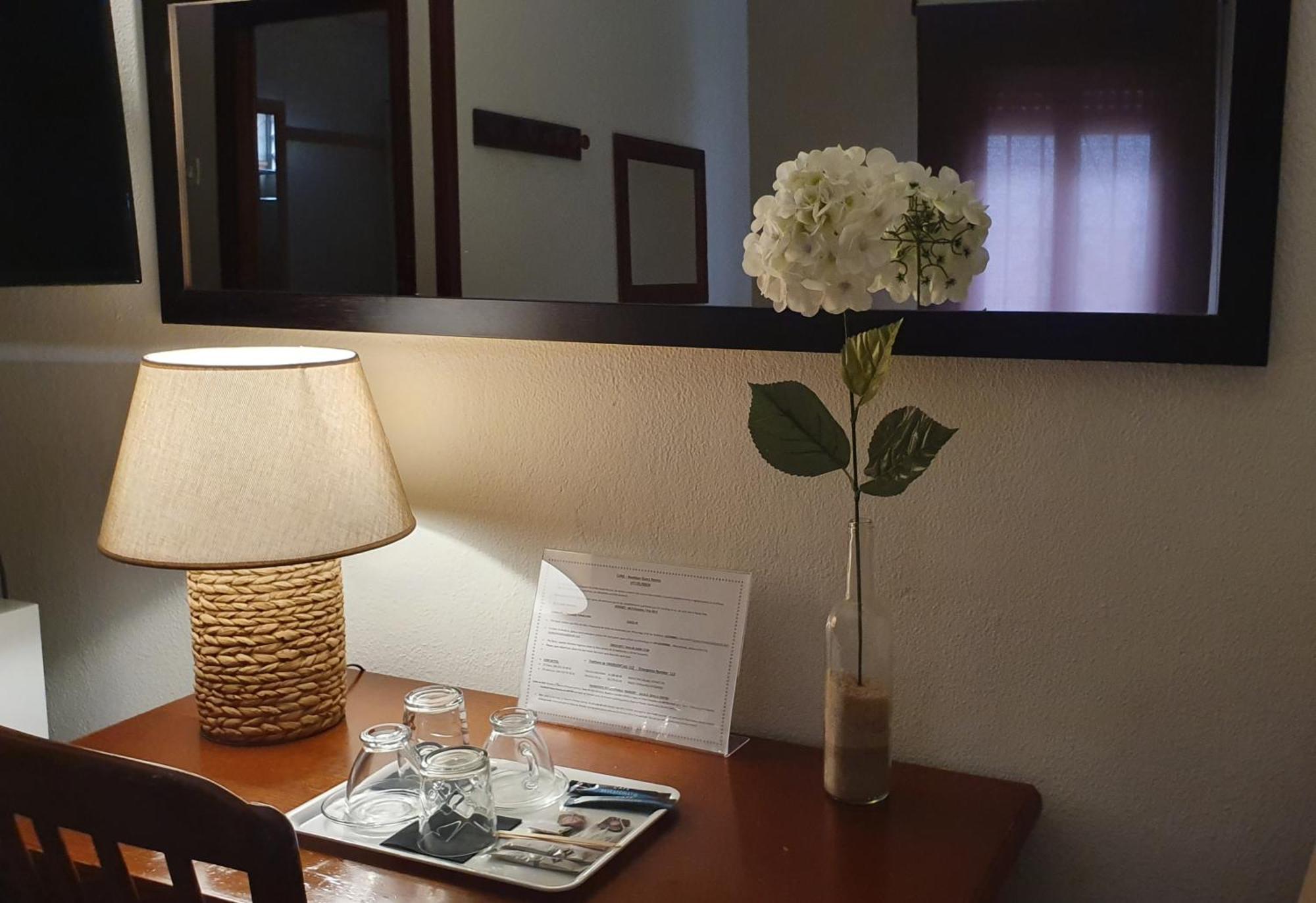 Luna-Guest Rooms Alcalá de Guadaira Buitenkant foto